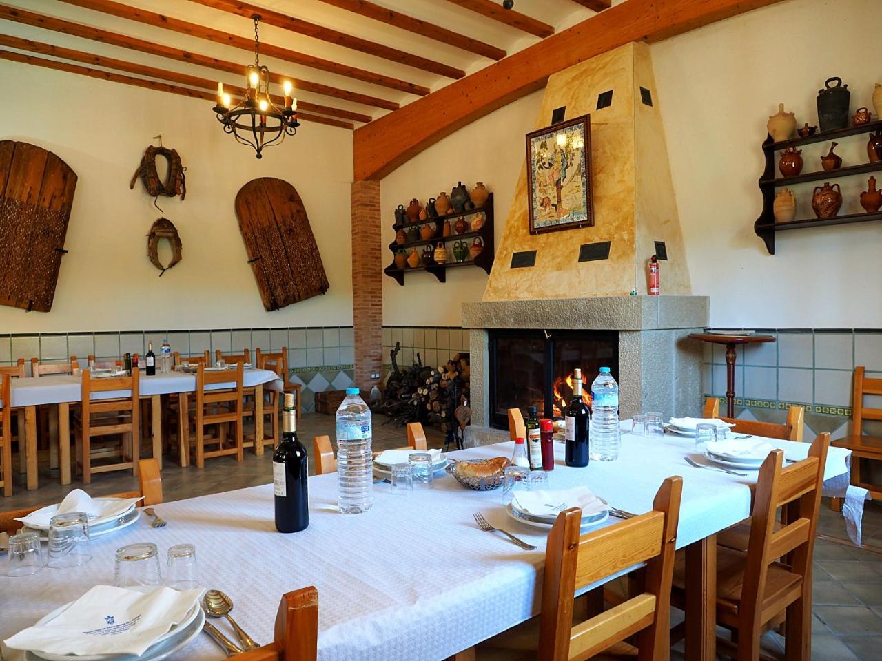 Monasterio El Olivar Estercuel Bagian luar foto